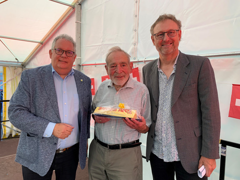 Stadtpr&auml;sident Thomas Niederberger, Preistr&auml;ger Georg Strasser und Laudator Rainer Keller.