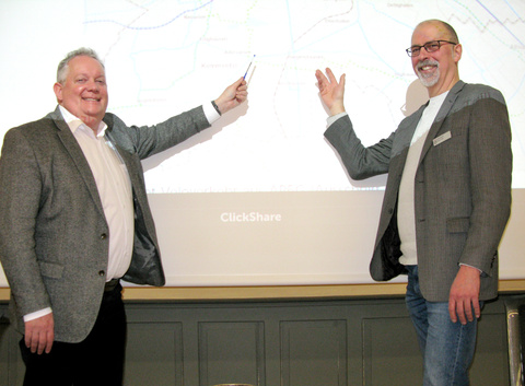 Agglo-Pr&auml;sident Thomas Niederberger und der Konstanzer Leiter Stadtentwicklung Martin Kratz freuen sich, dass das grenz&uuml;berschreitende Agglomerationsprogramm eingereicht werden kann.
